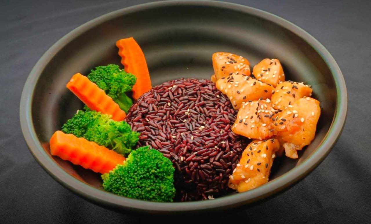 Le Resort And Villas Rawai Екстер'єр фото Black rice with salmon