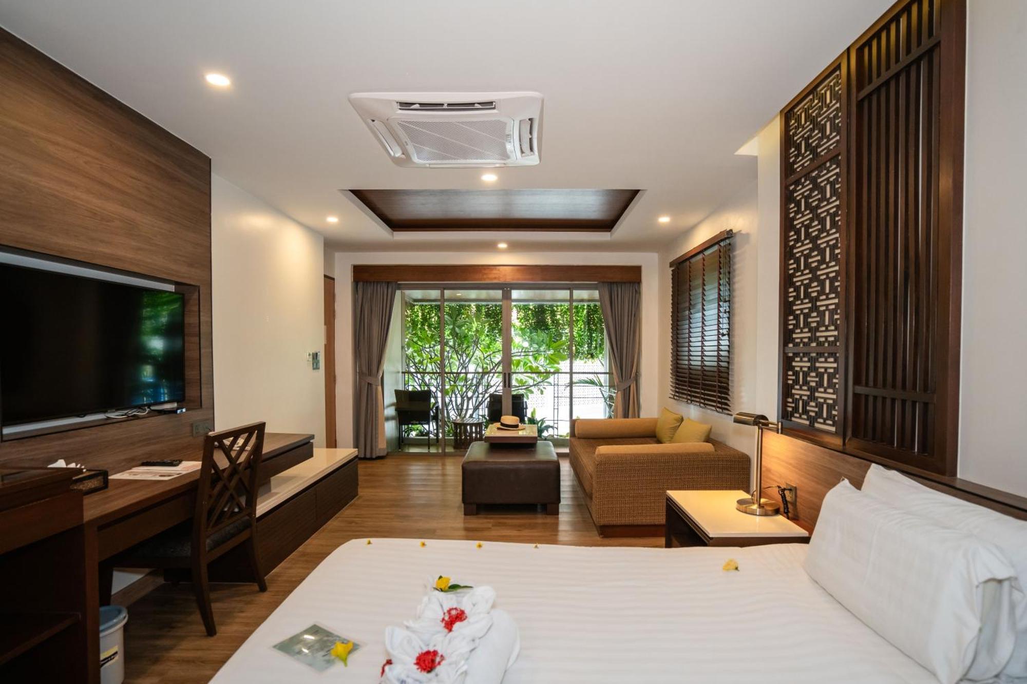 Le Resort And Villas Rawai Екстер'єр фото Deluxe Pool Access