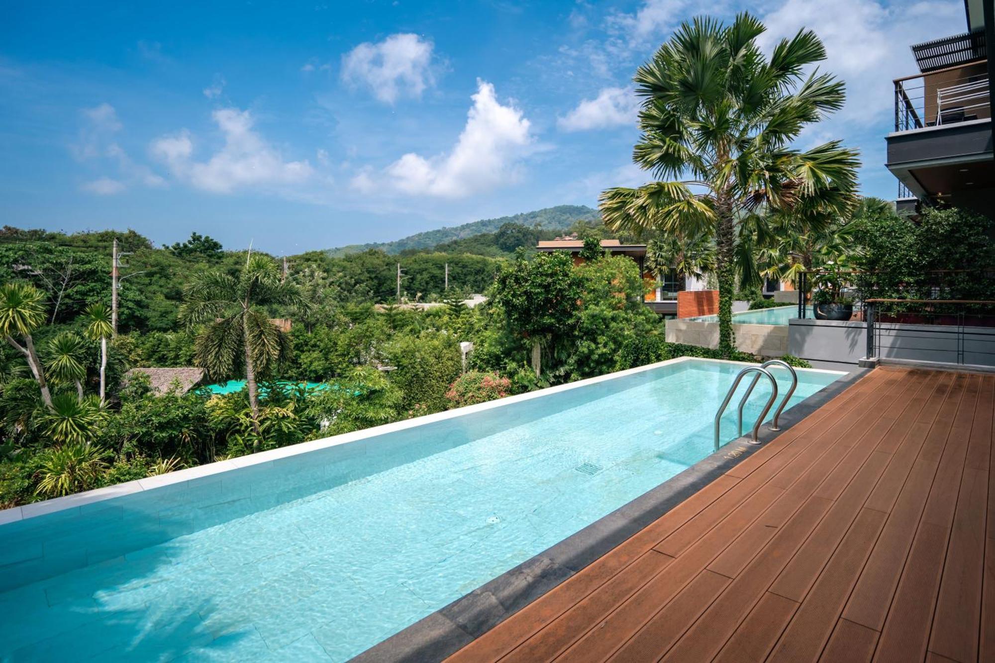 Le Resort And Villas Rawai Екстер'єр фото Infinity pool
